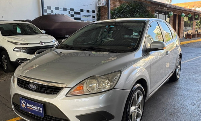 Ford Focus 1.6 S/SE/SE Plus Flex 8V/16V  5p 2010 Flex-2