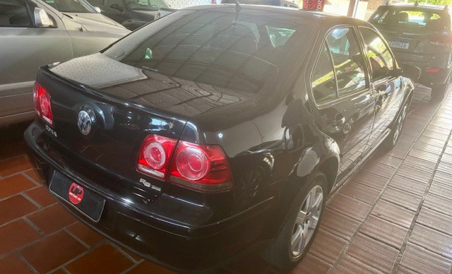 VW - VolksWagen Bora 2.0/ 2.0 Flex 8v Aut. 2011 Flex-1