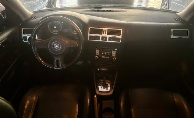 VW - VolksWagen Bora 2.0/ 2.0 Flex 8v Aut. 2011 Flex-3