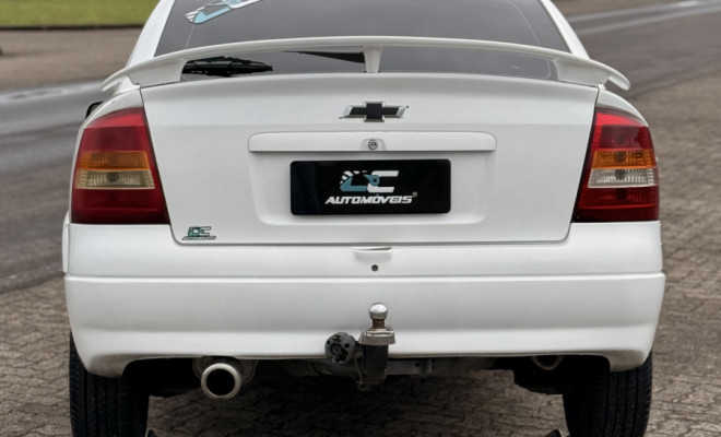 GM - Chevrolet Astra 2.0/ CD/ Sunny/ GLS 2.0 8V 3p 1999 Gasolina-4