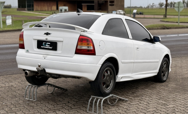 GM - Chevrolet Astra 2.0/ CD/ Sunny/ GLS 2.0 8V 3p 1999 Gasolina-2