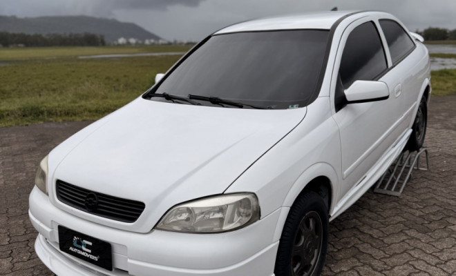 GM - Chevrolet Astra 2.0/ CD/ Sunny/ GLS 2.0 8V 3p 1999 Gasolina-3