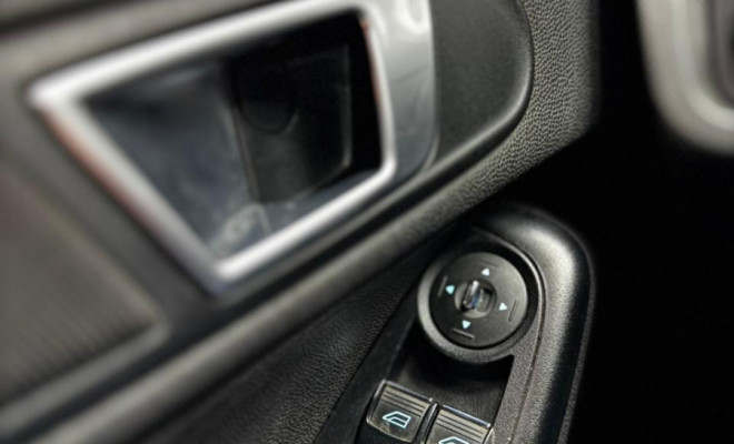 Ford Fiesta 1.5 16V Flex Mec. 5p 2015 Flex-6