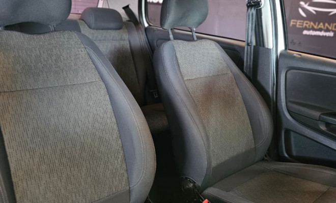 VW - VolksWagen Fox 1.0 Mi Total Flex 8V 5p 2013 Flex-1