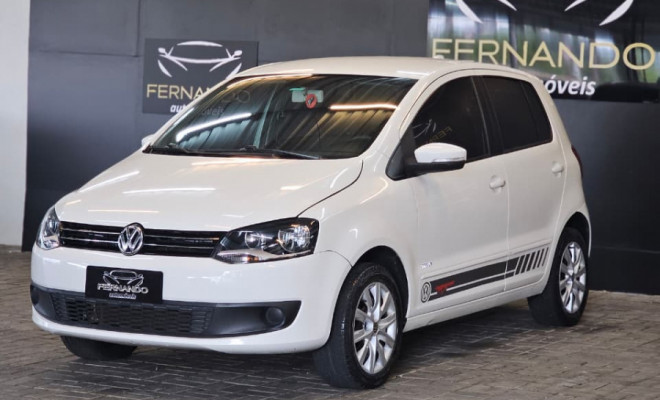 VW - VolksWagen Fox 1.0 Mi Total Flex 8V 5p 2013 Flex