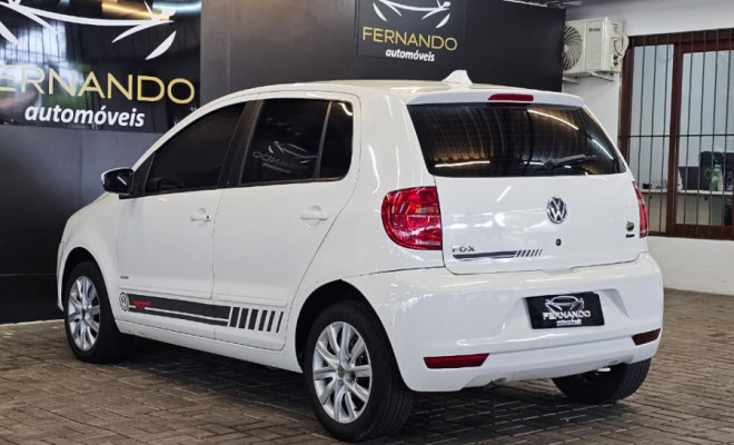 VW - VolksWagen Fox 1.0 Mi Total Flex 8V 5p 2013 Flex-5