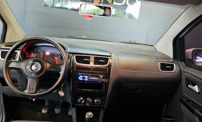 VW - VolksWagen Fox 1.0 Mi Total Flex 8V 5p 2013 Flex-2
