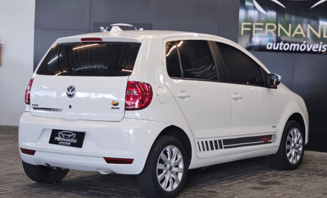 VW - VolksWagen Fox 1.0 Mi Total Flex 8V 5p 2013 Flex-0