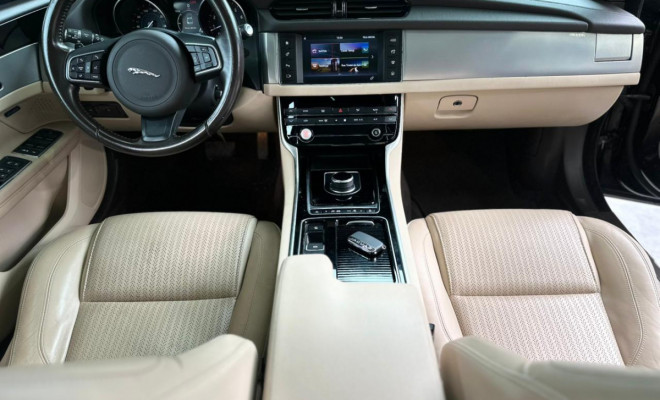 Jaguar XF 2.0 GTDi Prestige 16V Aut. 2017 Flex-10
