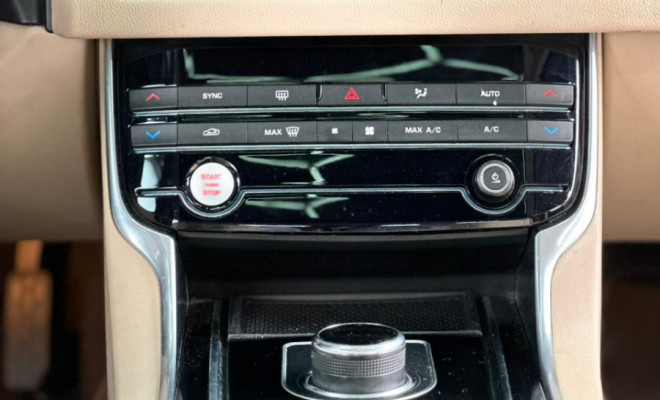 Jaguar XF 2.0 GTDi Prestige 16V Aut. 2017 Flex-6