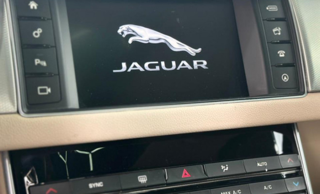 Jaguar XF 2.0 GTDi Prestige 16V Aut. 2017 Flex-13