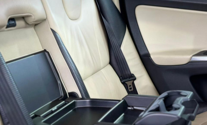 Volvo XC 60 T-5 R-DESIGN 2.0 FWD 5p 2012 Flex-6