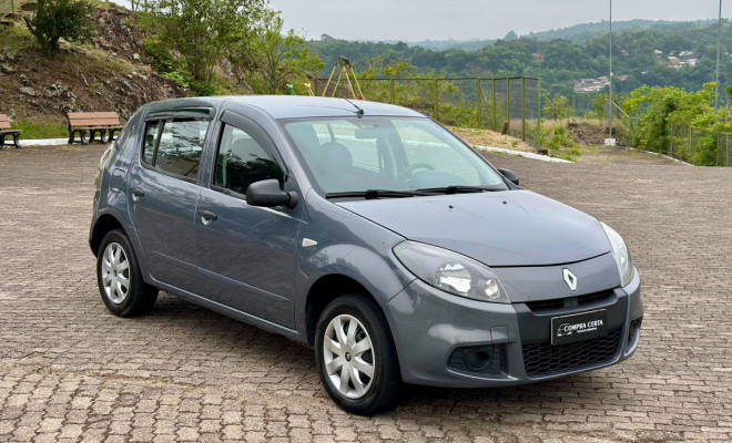 RENAULT SANDERO AUT 1.0 - 2014