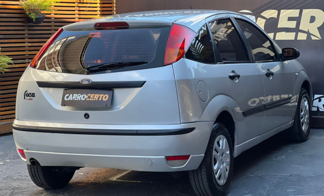 Ford Focus 1.6  2007 Flex COMPLETO  100% FINANCIADO-2