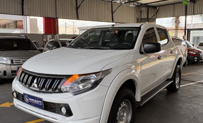 Mitsubishi L200 Triton Sport GLS 2.4 CD Diesel Aut. 2023 Diesel-1
