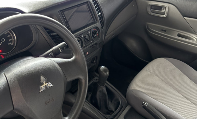 Mitsubishi L200 Triton Sport GLS 2.4 CD Diesel Aut. 2023 Diesel-4