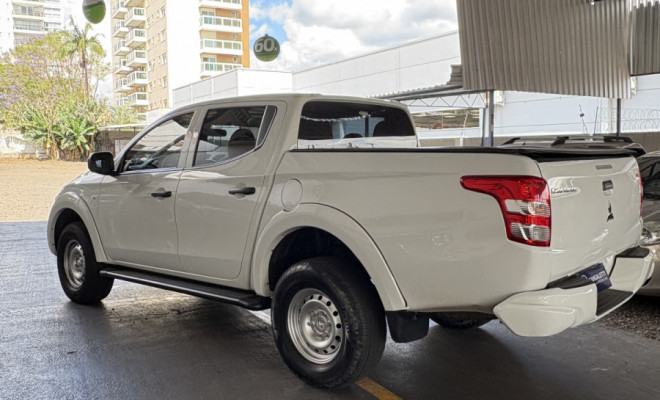 Mitsubishi L200 Triton Sport GLS 2.4 CD Diesel Aut. 2023 Diesel-0