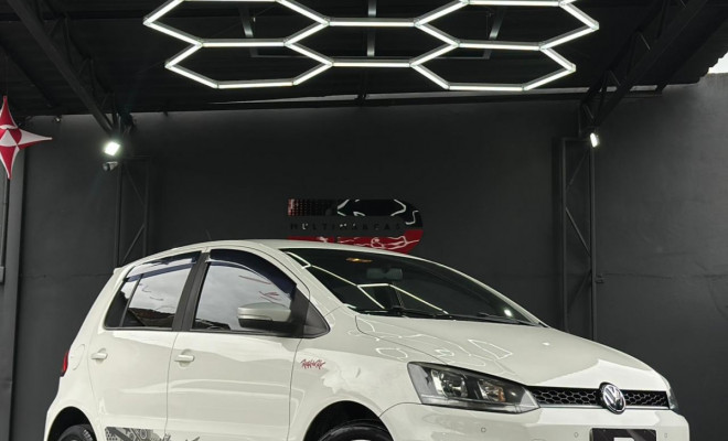 VW - VolksWagen Fox Rock in Rio 1.6 Mi Total Flex 8V 5p 2016 Flex