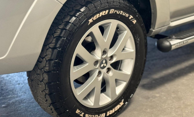 Mitsubishi Pajero TR4 2.0/ 2.0 Flex 16V 4x4 Aut. 2010 Flex-17