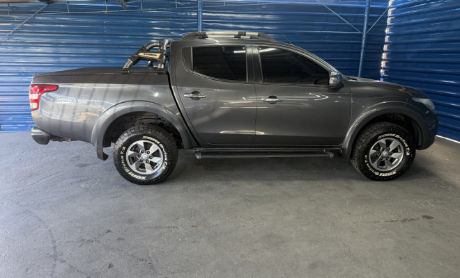 Mitsubishi L200 Triton Sport HPE 2.4 CD Diesel Aut. 2019 Diesel-3