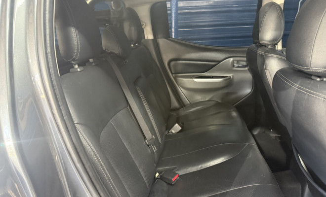 Mitsubishi L200 Triton Sport HPE 2.4 CD Diesel Aut. 2019 Diesel-8