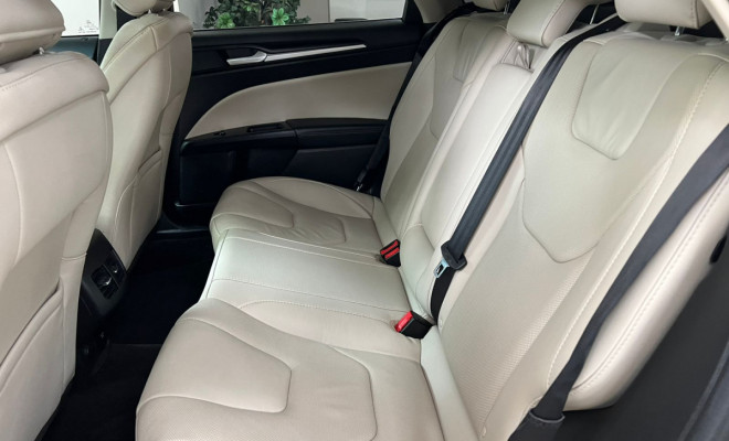 Ford Fusion Titanium 2.0 145cv Aut. (Híbrido) 2018 Híbrido-5