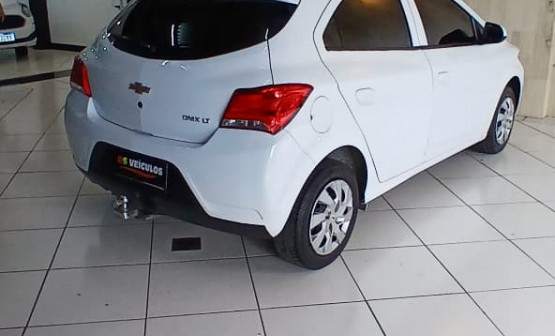 GM - Chevrolet ONIX HATCH LT 1.0 8V FlexPower 5p Mec. 2017 Flex-1
