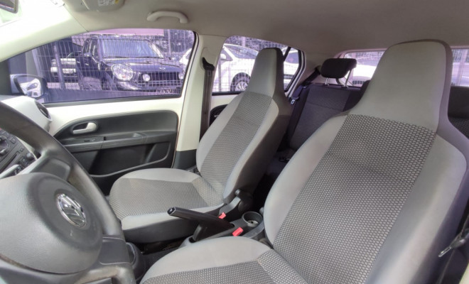 VW - VolksWagen up! move 1.0 TSI Total Flex 12V 5p 2017 Flex-8