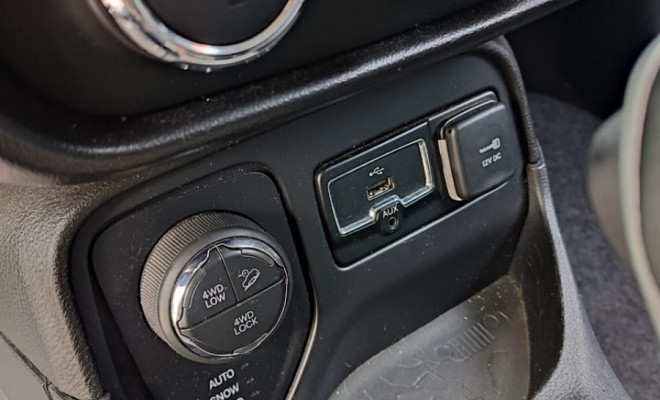 Jeep Renegade Sport 2.0 4x4 TB Diesel Aut. 2017 Diesel-13