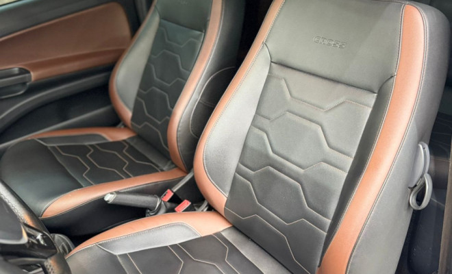 VW - VolksWagen Saveiro CROSS 1.6 T.Flex 16V CD 2023 Flex-8