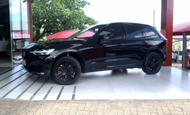 Volvo XC 60 D-5 MOMENTUM 2.0 AWD Diesel 5p 2020 Diesel