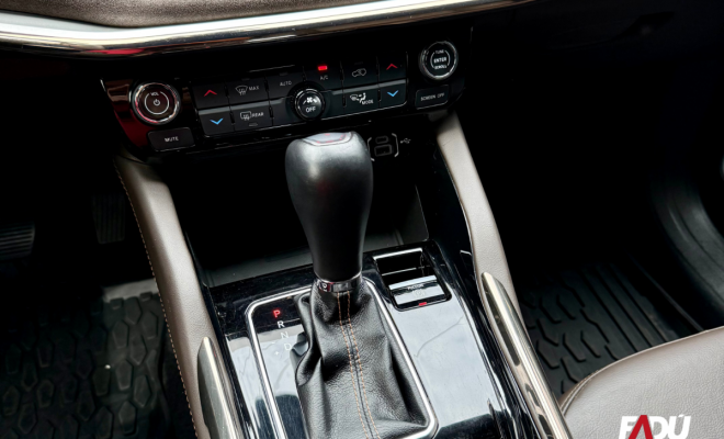 Jeep Commander Overland T270 1.3 TB Flex Aut. 2023 Flex-6