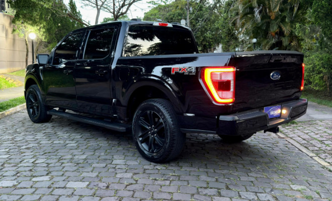 Ford F-150 Lariat 4x4 5.0 V8 2023 Gasolina-15