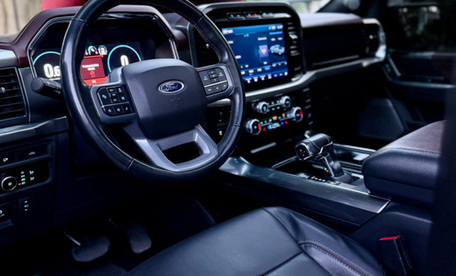 Ford F-150 Lariat 4x4 5.0 V8 2023 Gasolina-6