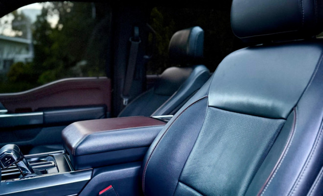 Ford F-150 Lariat 4x4 5.0 V8 2023 Gasolina-9