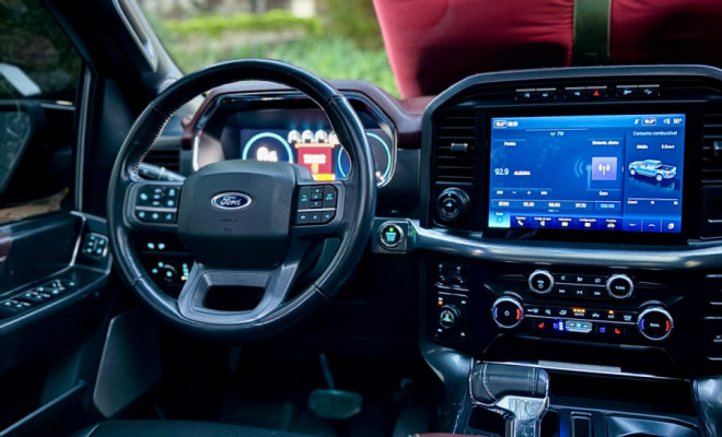 Ford F-150 Lariat 4x4 5.0 V8 2023 Gasolina-11