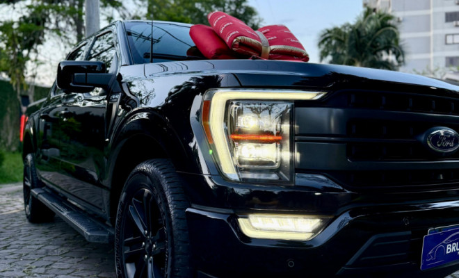 Ford F-150 Lariat 4x4 5.0 V8 2023 Gasolina-2