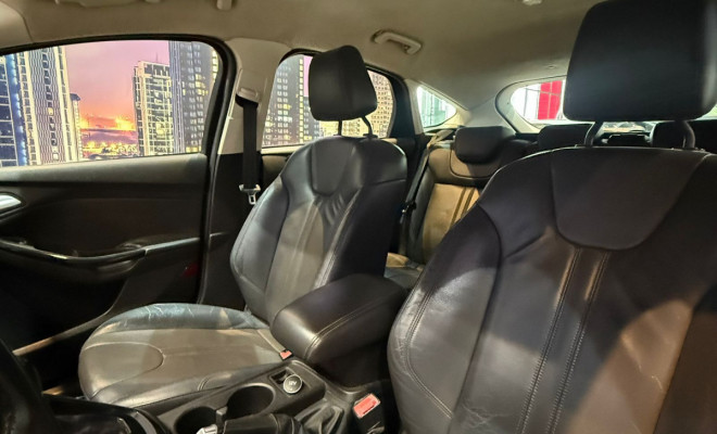 Ford Focus 2.0 16V/SE/SE Plus Flex 5p Aut. 2015 Flex-6
