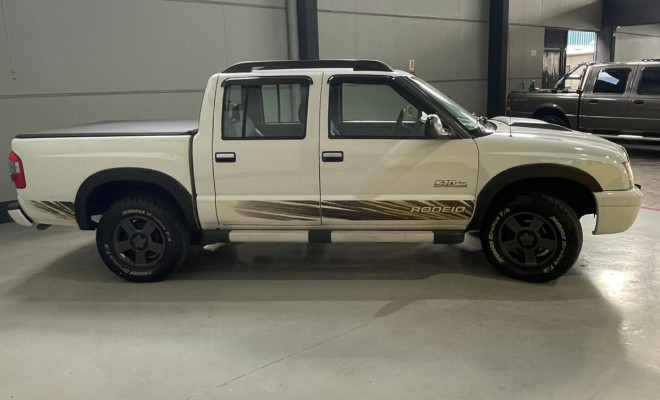 GM - Chevrolet S10 Pick-Up RODEIO 2.8 TDI 4x4 CD Dies. 2011 Diesel-3