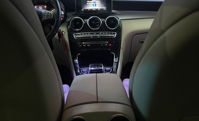 Mercedes-Benz GLC 250 Sport 4MATIC 2.0 TB 16V Aut. 2018 Gasolina-14