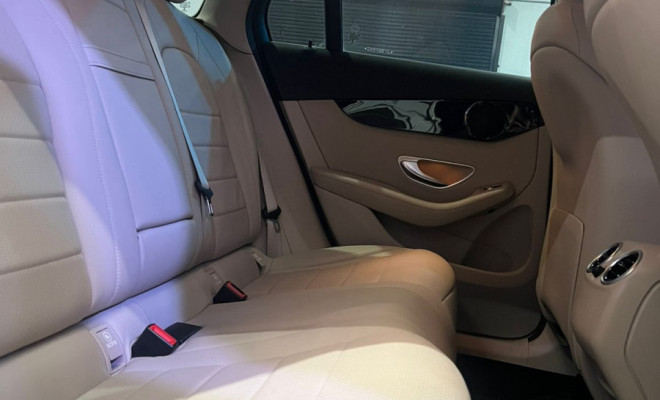 Mercedes-Benz GLC 250 Sport 4MATIC 2.0 TB 16V Aut. 2018 Gasolina-9