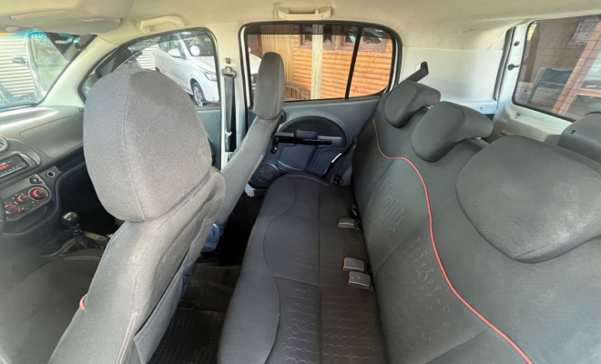 Fiat UNO SPORTING 1.4 EVO Fire Flex 8V 4p 2012 Flex-8