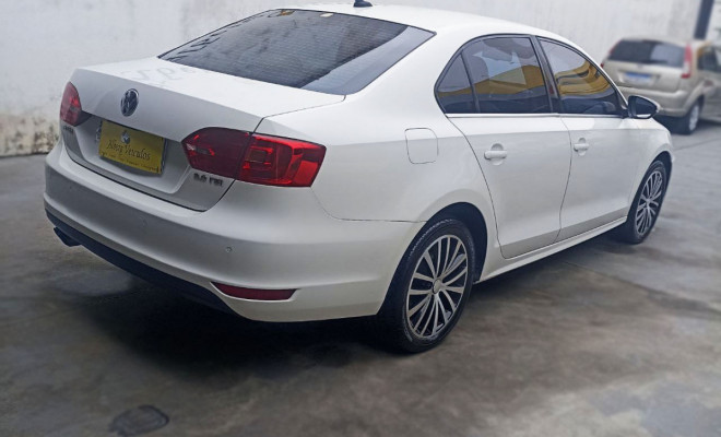 VW - VolksWagen JETTA Highline 2.0 TSI 16V 4p Tiptronic 2012 Flex-4