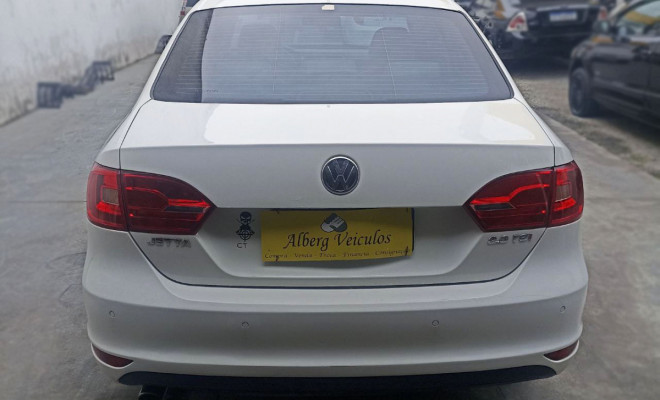 VW - VolksWagen JETTA Highline 2.0 TSI 16V 4p Tiptronic 2012 Flex-3