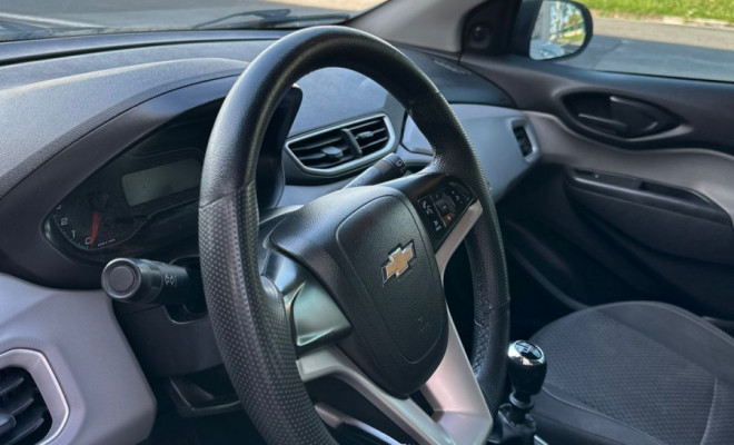 GM - Chevrolet ONIX HATCH LT 1.4 8V FlexPower 5p Mec. 2018 Flex-5