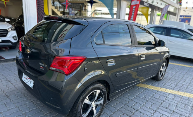 GM - Chevrolet ONIX HATCH LT 1.4 8V FlexPower 5p Mec. 2018 Flex-3
