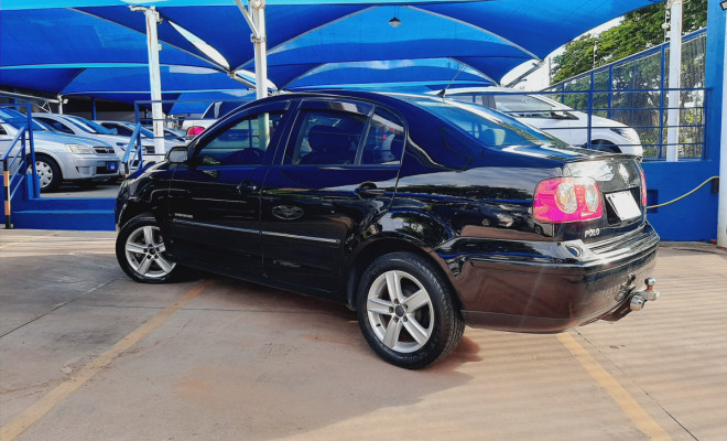 VW - VolksWagen Polo Sed./Sed. COMF. 2.0/2.0 Flex 8V 4p 2011 Flex-2