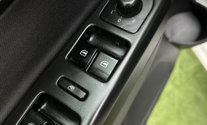 VW - VolksWagen Fox Trendline 1.0 Flex 8V 5p 2015 Flex-6