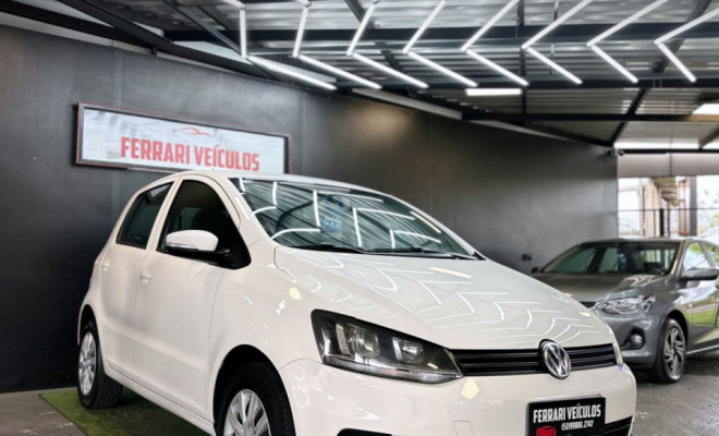VW - VolksWagen Fox Trendline 1.0 Flex 8V 5p 2015 Flex
