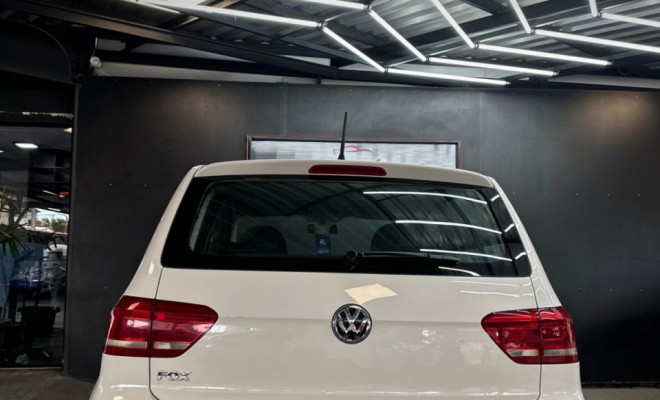 VW - VolksWagen Fox Trendline 1.0 Flex 8V 5p 2015 Flex-11